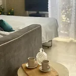 Grand Dans Résidence Avec Piscine