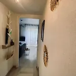 Appartement Grand Dans Résidence Avec Piscine *