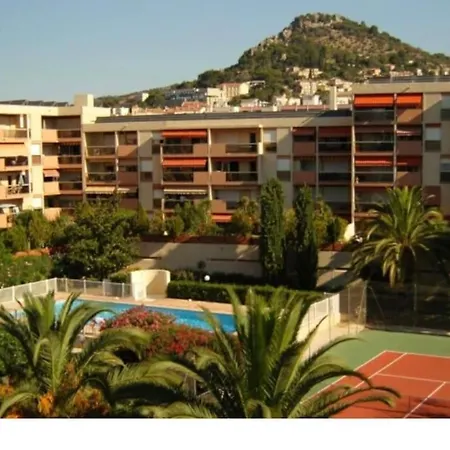 Apartment Grand Dans Avec Piscine *